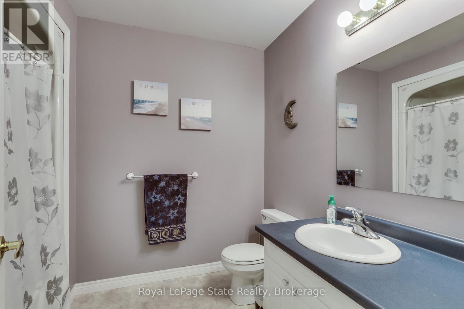 












41 CHURCH STREET W

,
Brant (Oakland),




Ontario
N0E1R0

