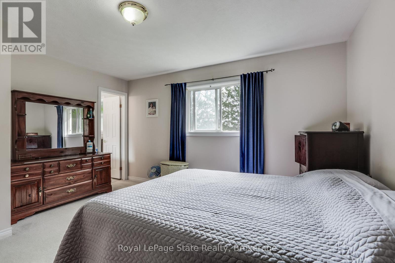 












41 CHURCH STREET W

,
Brant (Oakland),




Ontario
N0E1R0

