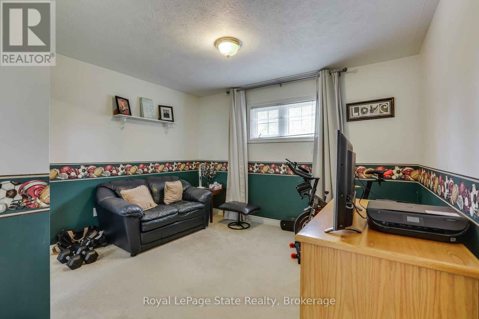 












41 CHURCH STREET W

,
Brant (Oakland),




Ontario
N0E1R0

