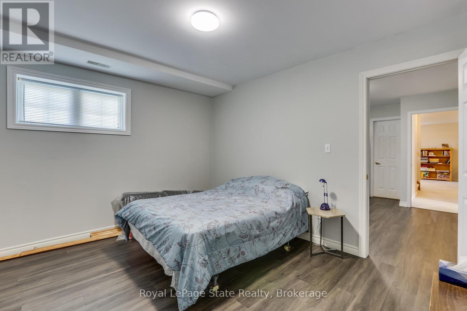 












41 CHURCH STREET W

,
Brant (Oakland),




Ontario
N0E1R0

