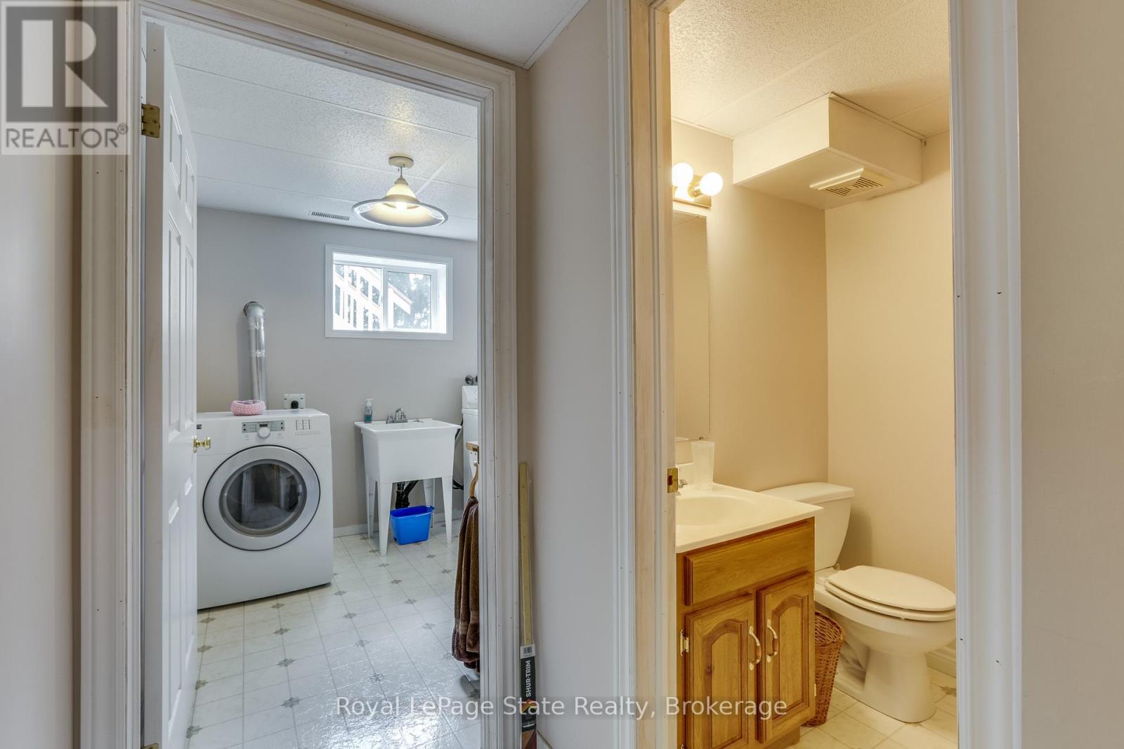












41 CHURCH STREET W

,
Brant (Oakland),




Ontario
N0E1R0

