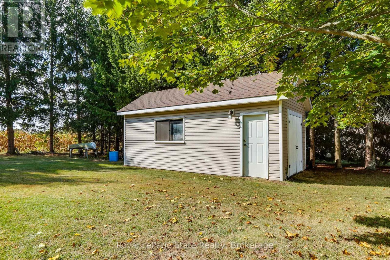 












41 CHURCH STREET W

,
Brant (Oakland),




Ontario
N0E1R0

