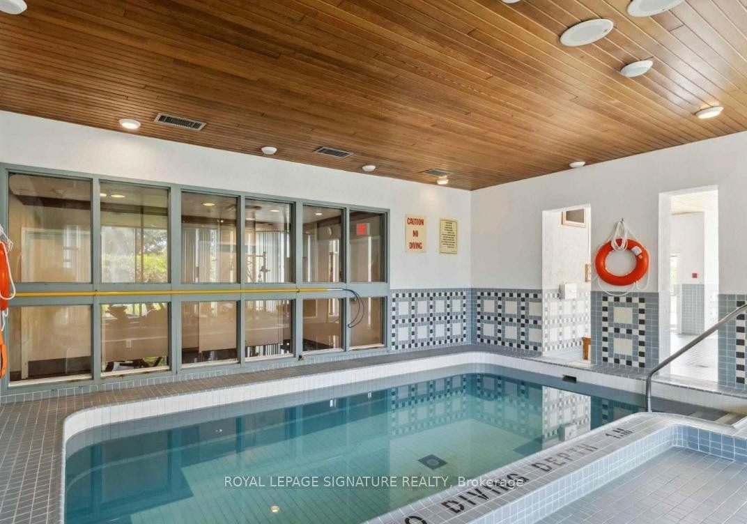 









880


Dundas

Street West, 909,
Mississauga,




ON
L5C 4H3

