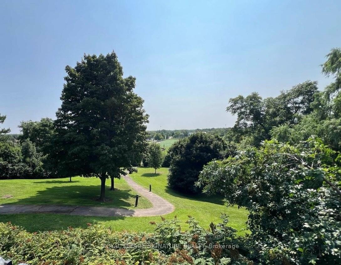 









880


Dundas

Street West, 909,
Mississauga,




ON
L5C 4H3

