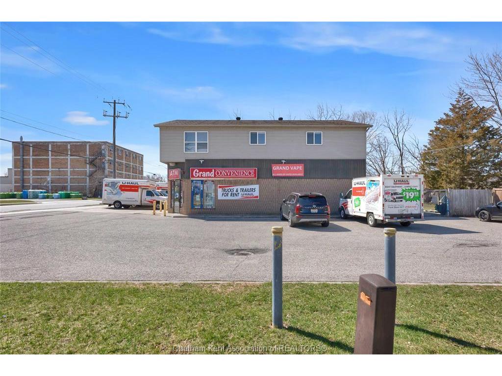 









297


Grand

Avenue,
Chatham,




ON
N7L 1W8

