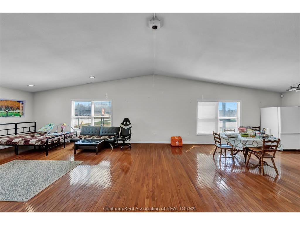 









297


Grand

Avenue,
Chatham,




ON
N7L 1W8

