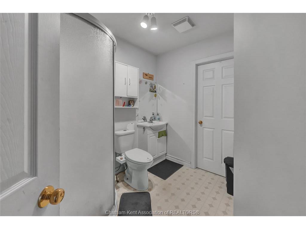 









297


Grand

Avenue,
Chatham,




ON
N7L 1W8

