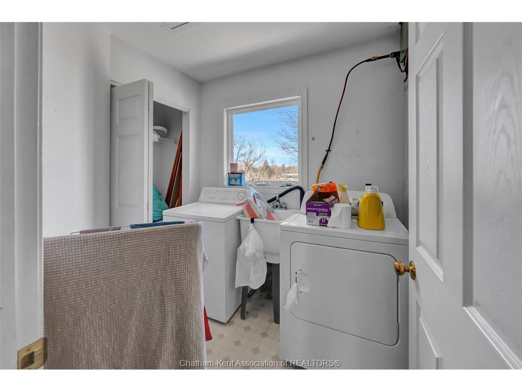 









297


Grand

Avenue,
Chatham,




ON
N7L 1W8

