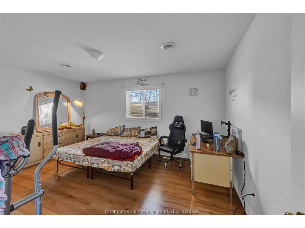 









297


Grand

Avenue,
Chatham,




ON
N7L 1W8

