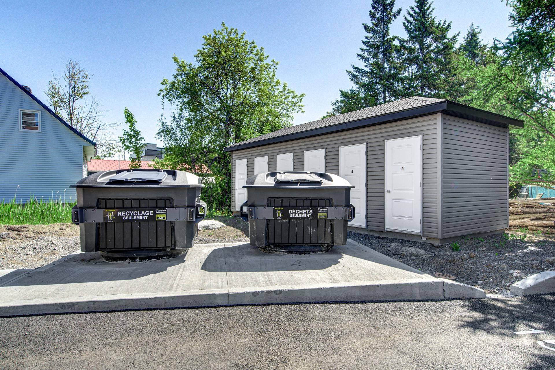 









229


Boul. de Maple Grove

, 2,
Beauharnois,




QC
J6N1L4

