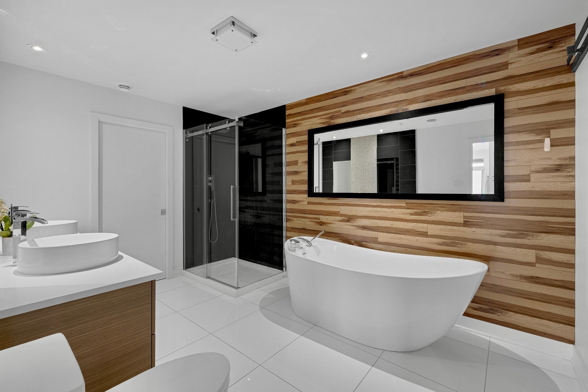 









2310


Rue Monet

, 302,
Laval (Duvernay),




QC
H7E0G1

