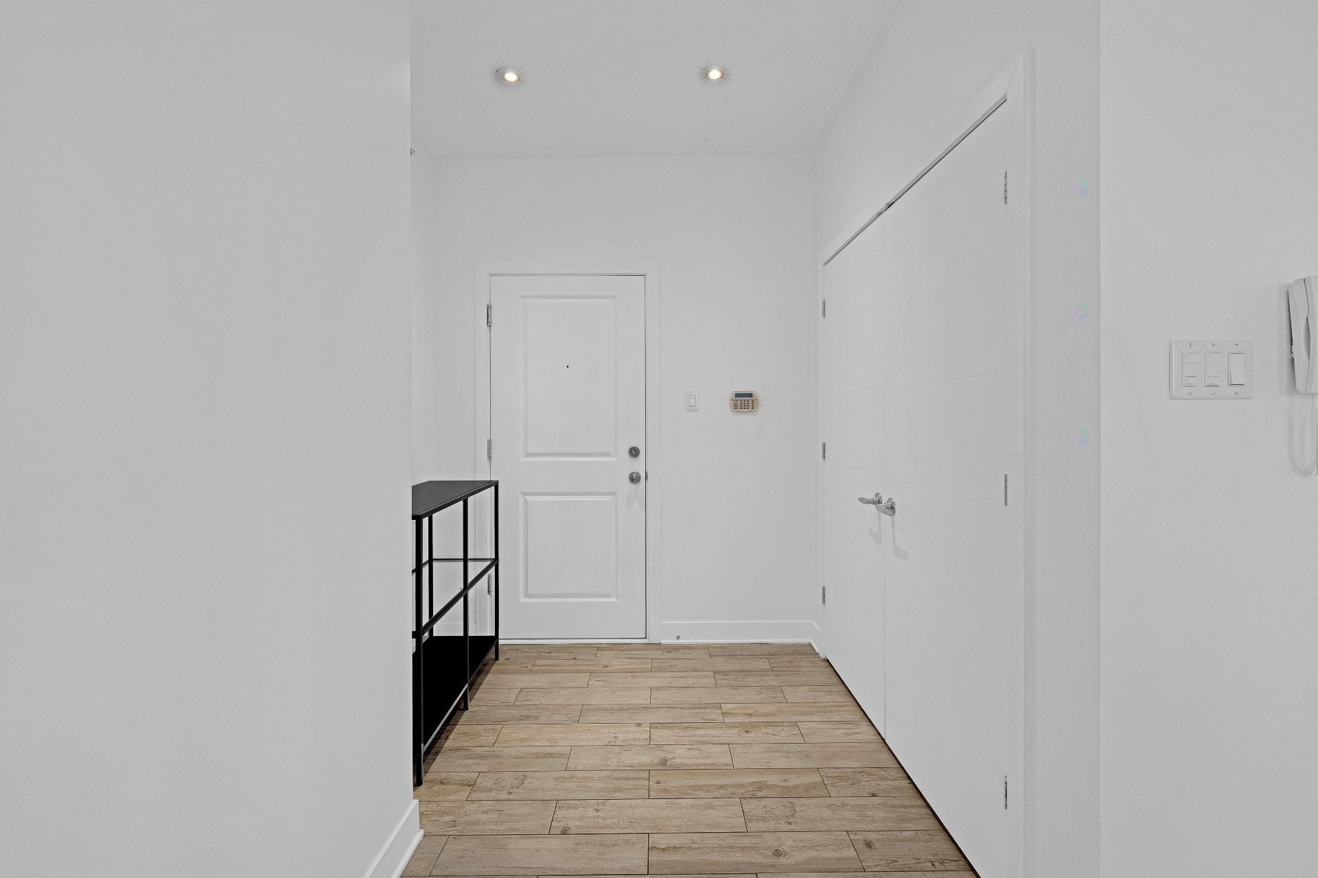 









2310


Rue Monet

, 302,
Laval (Duvernay),




QC
H7E0G1

