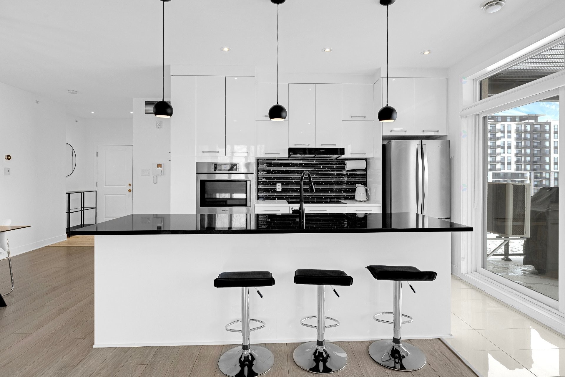 









2310


Rue Monet

, 302,
Laval (Duvernay),




QC
H7E0G1

