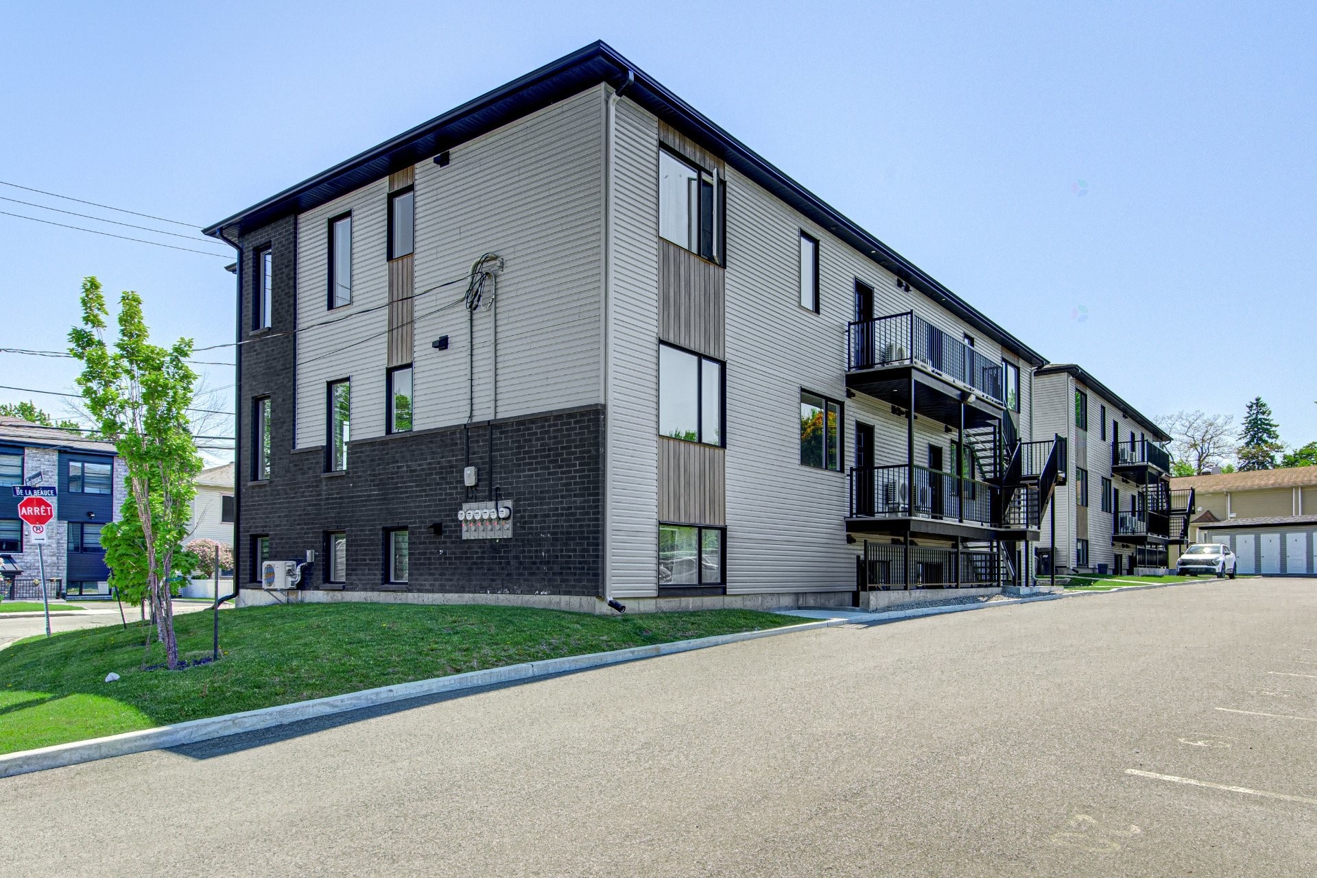 









55


Ch. de la Beauce

, 5,
Beauharnois,




QC
J6N2M5

