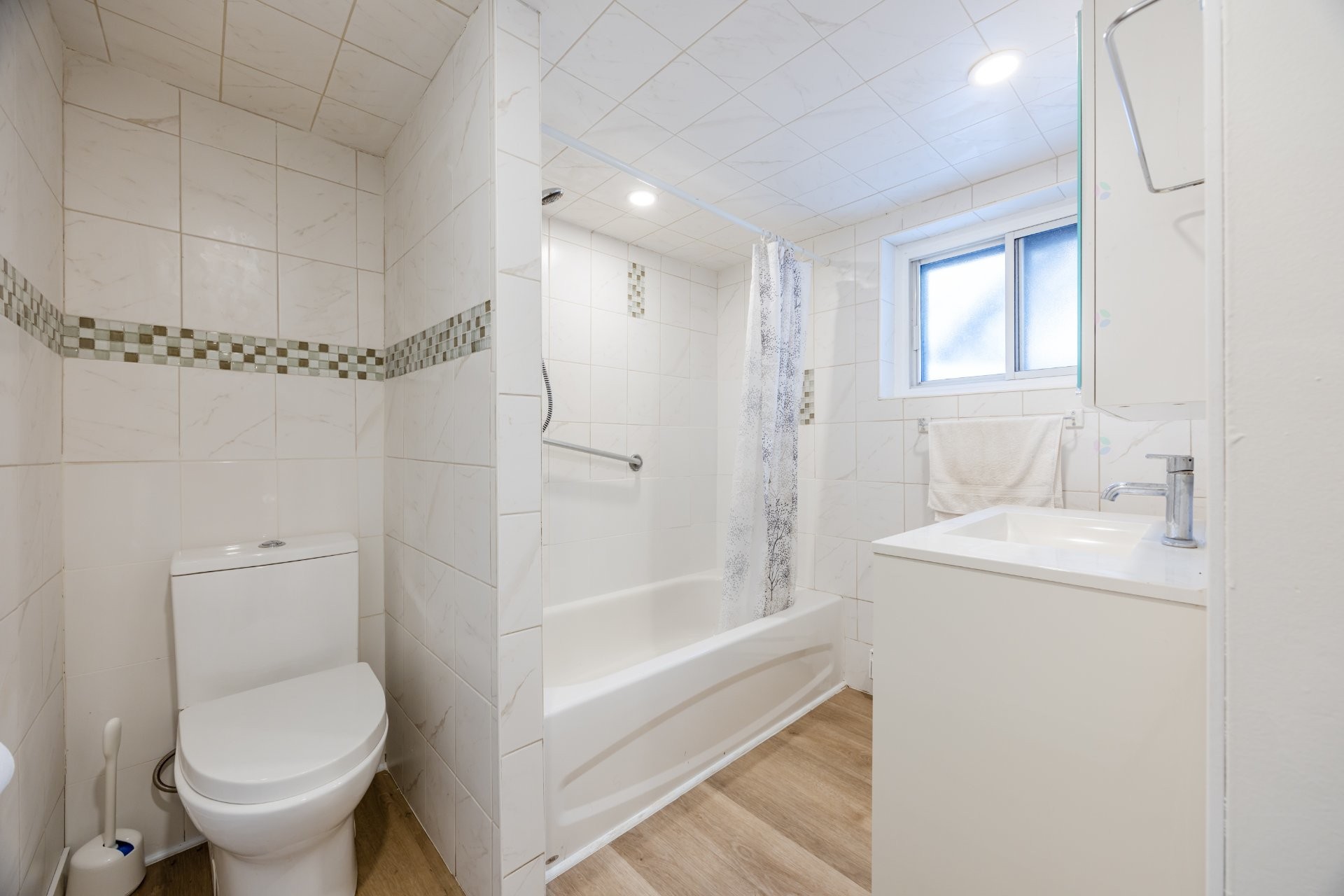 









9153


Av. Millen

,
Montréal (Ahuntsic-Cartierville),




QC
H2M1W8

