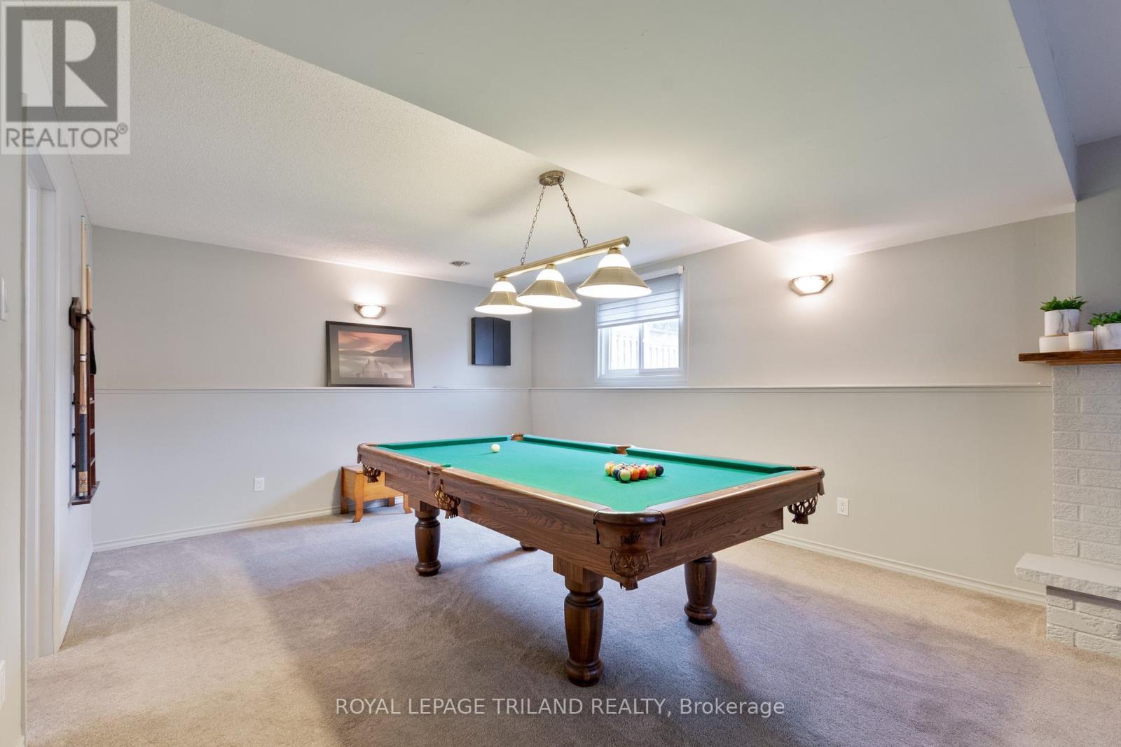 












379 SHERWOOD AVENUE

,
Central Elgin (Belmont),




Ontario
N0L1B0

