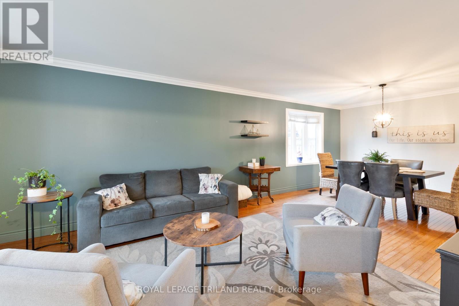 












379 SHERWOOD AVENUE

,
Central Elgin (Belmont),




Ontario
N0L1B0

