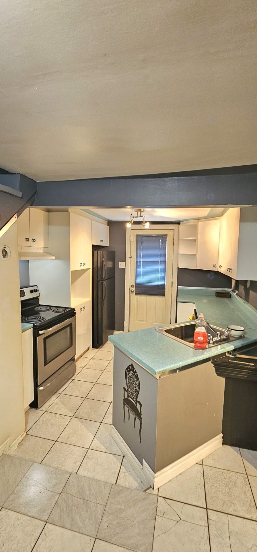 









3940


Boul. Lévesque O.

,
Laval (Chomedey),




QC
H7W2N9

