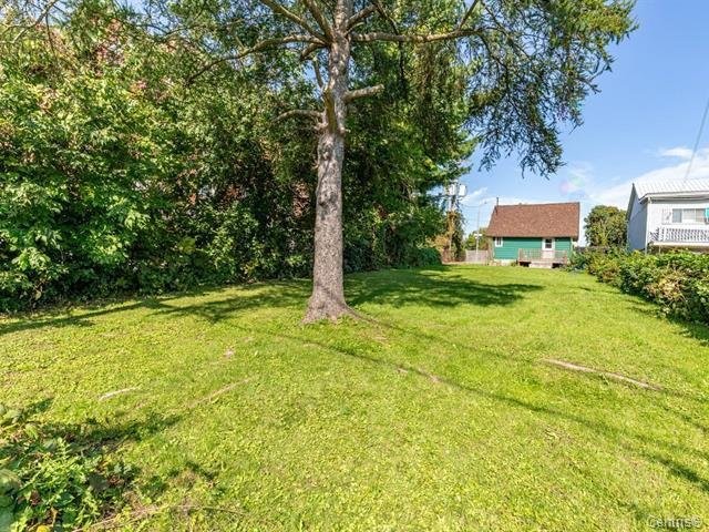 









3940


Boul. Lévesque O.

,
Laval (Chomedey),




QC
H7W2N9

