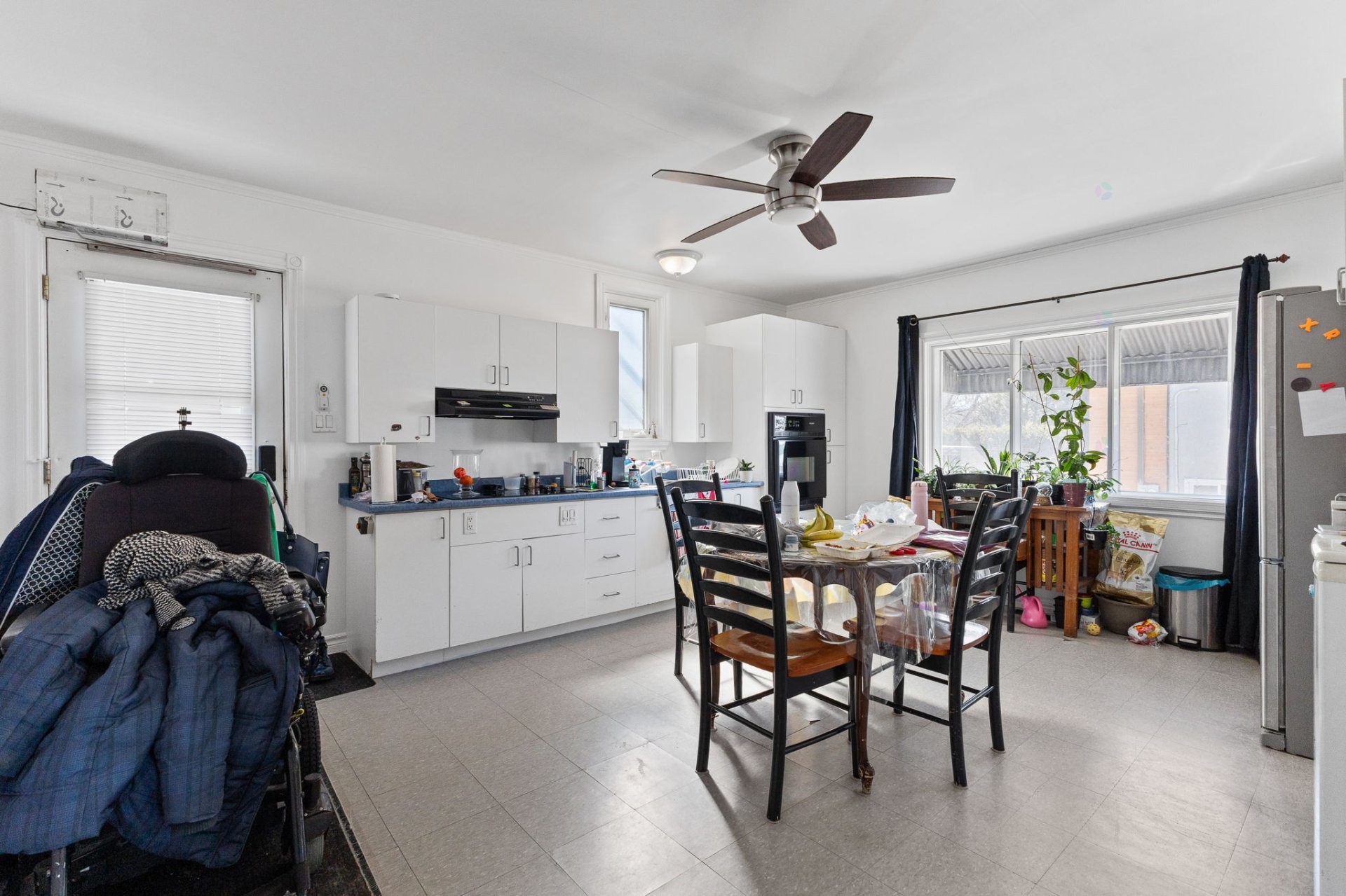 









12


Rue Charlevoix

,
Gatineau (Hull),




QC
J8X1P1

