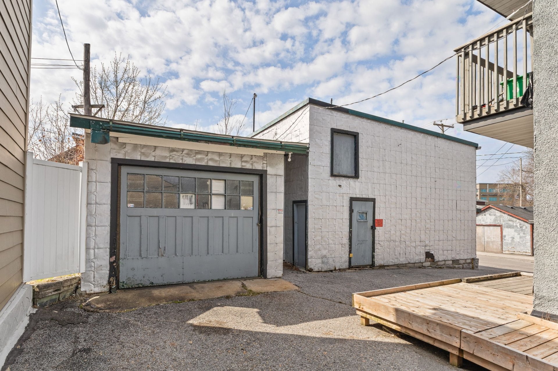 









12


Rue Charlevoix

,
Gatineau (Hull),




QC
J8X1P1

