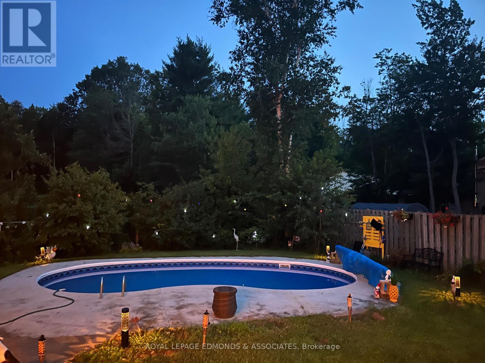 












58 HILDA STREET

,
Petawawa,




Ontario
K8H2Z5

