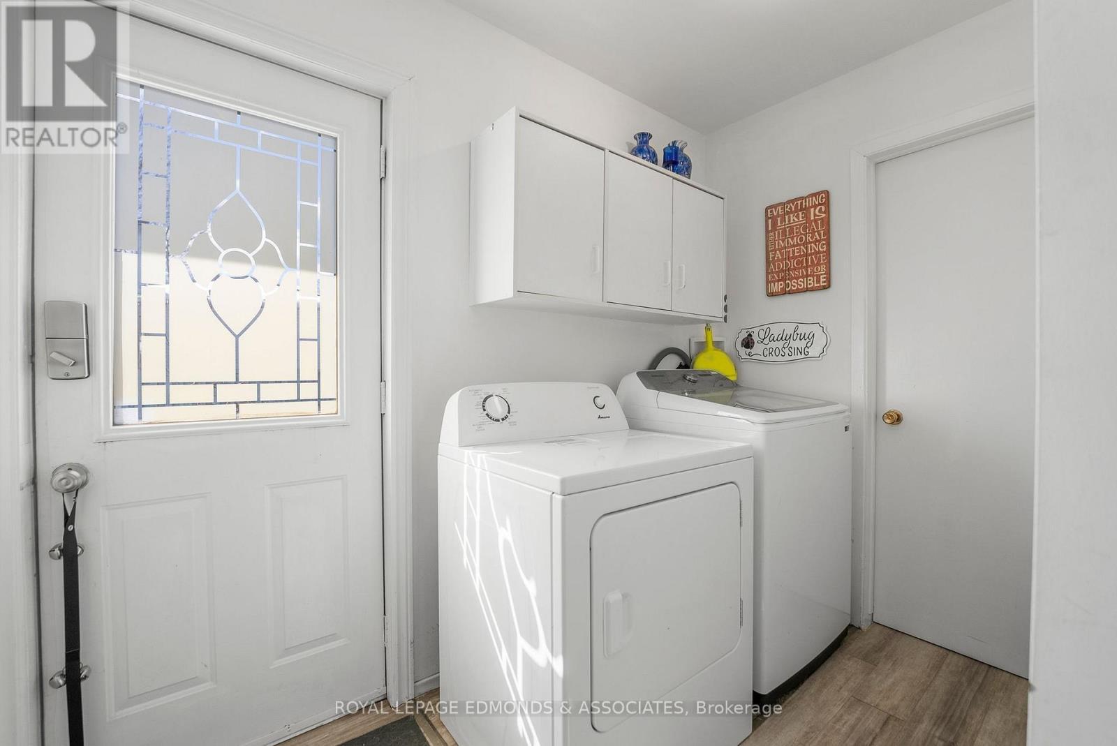 












58 HILDA STREET

,
Petawawa,




Ontario
K8H2Z5

