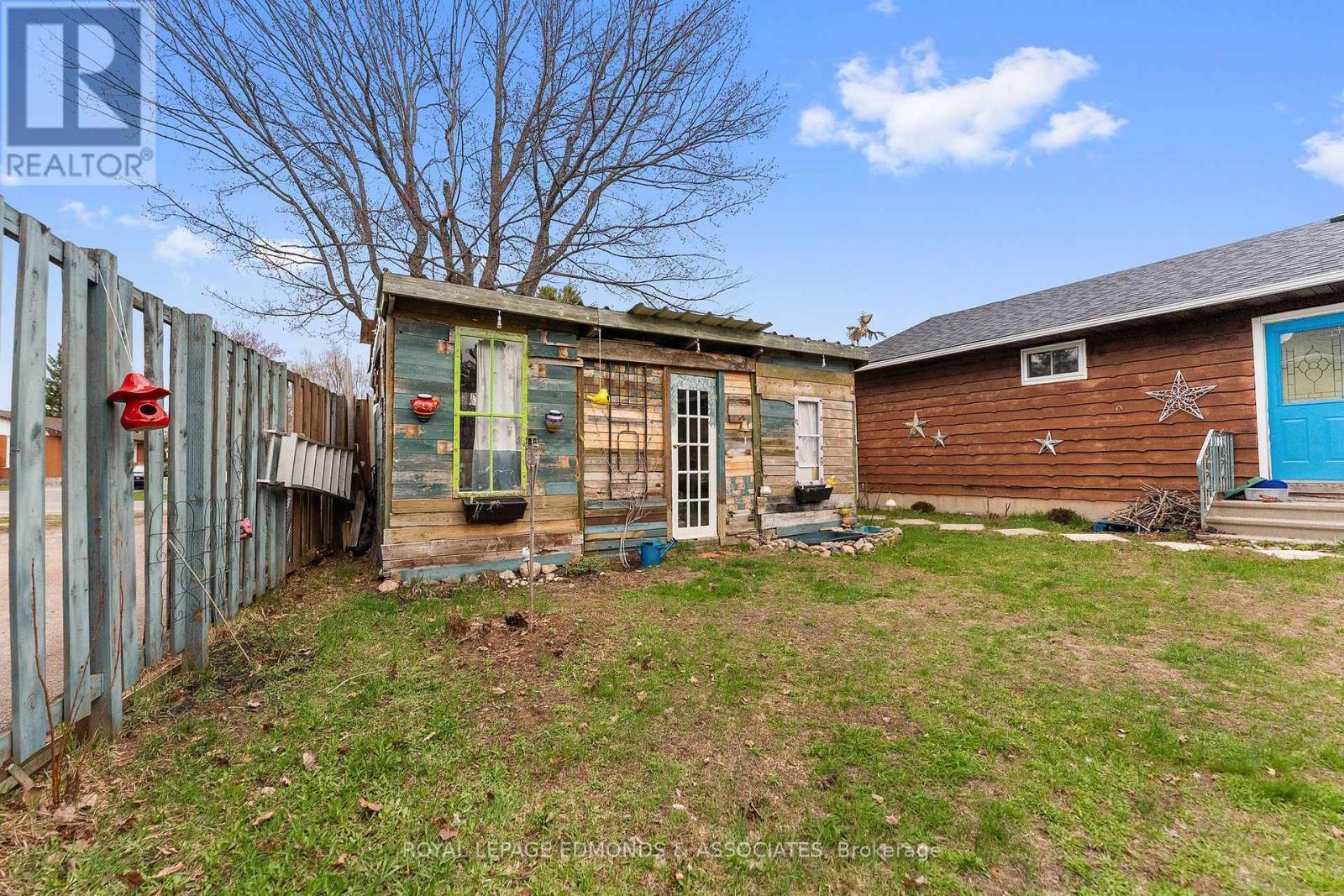 












58 HILDA STREET

,
Petawawa,




Ontario
K8H2Z5

