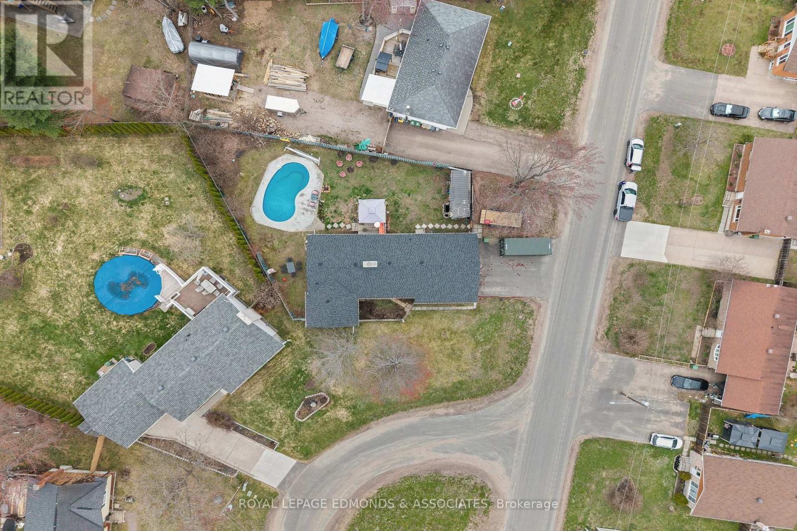 












58 HILDA STREET

,
Petawawa,




Ontario
K8H2Z5

