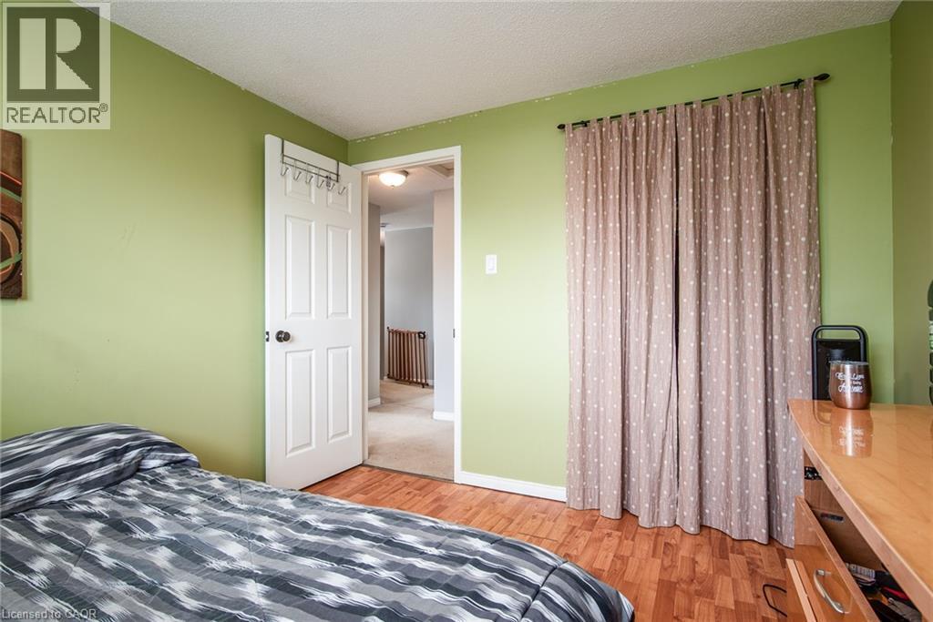 












236 DARTMOOR Crescent

,
Waterloo,




Ontario
N2K2S9

