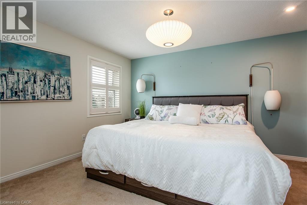 












236 DARTMOOR Crescent

,
Waterloo,




Ontario
N2K2S9

