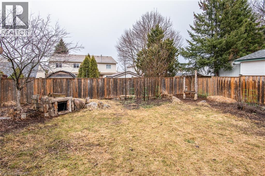 












236 DARTMOOR Crescent

,
Waterloo,




Ontario
N2K2S9

