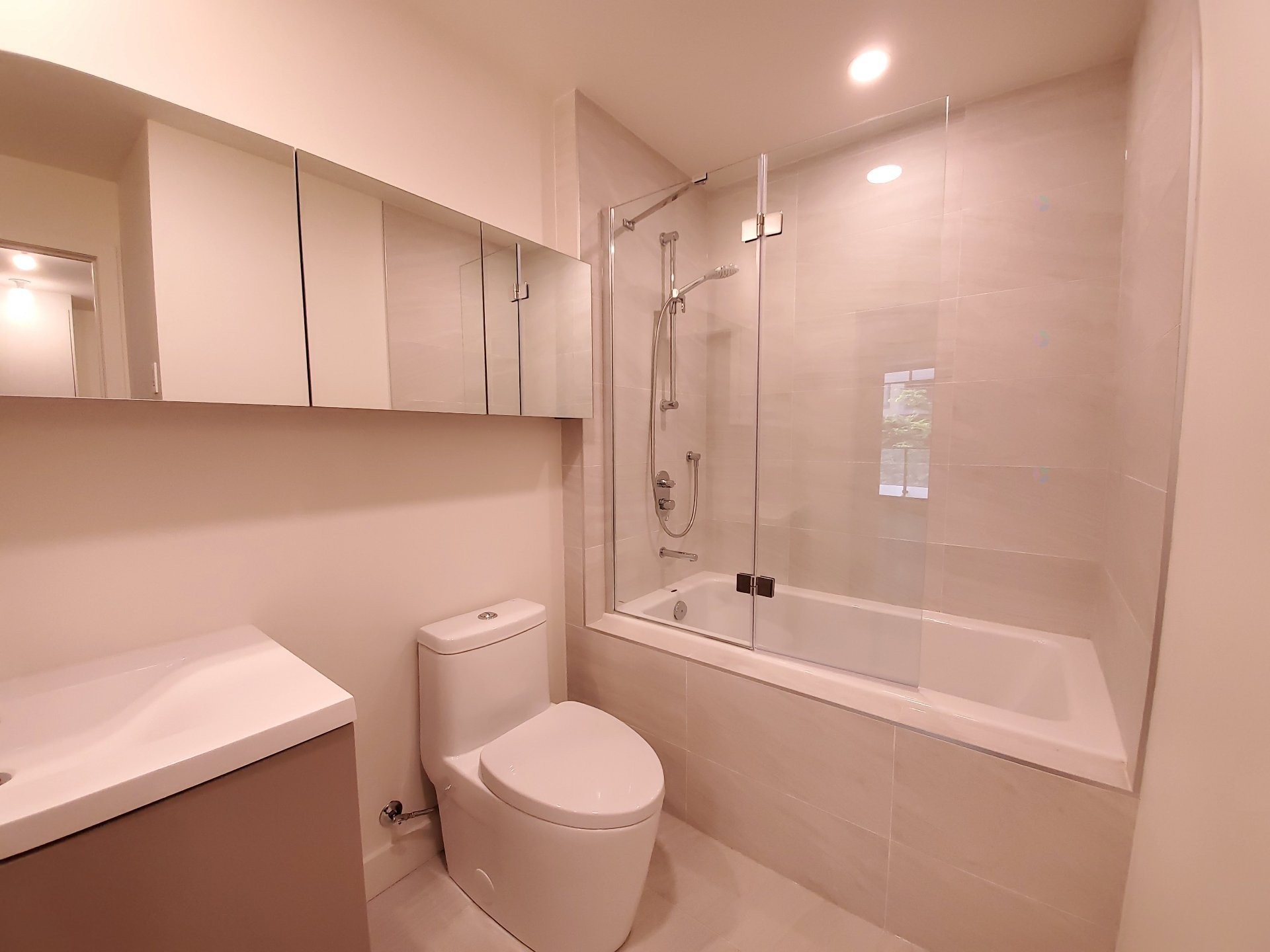 









1550


Rue des Bassins

, 220,
Montréal (Le Sud-Ouest),




QC
H3C0W5

