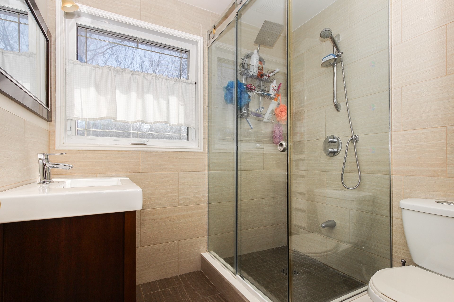 









5103


Rue Campbell

,
Laval (Chomedey),




QC
H7W4Y5

