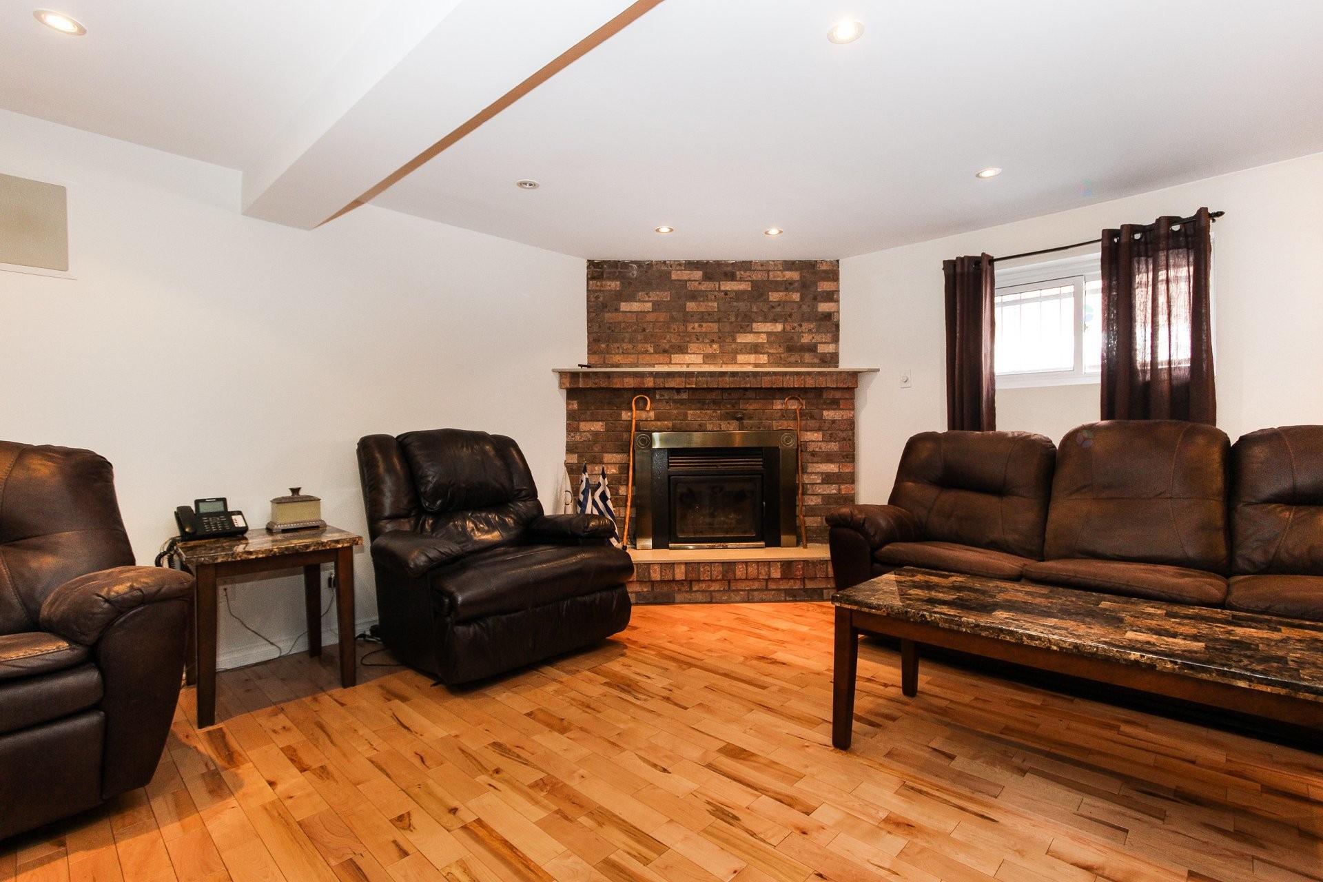









5103


Rue Campbell

,
Laval (Chomedey),




QC
H7W4Y5

