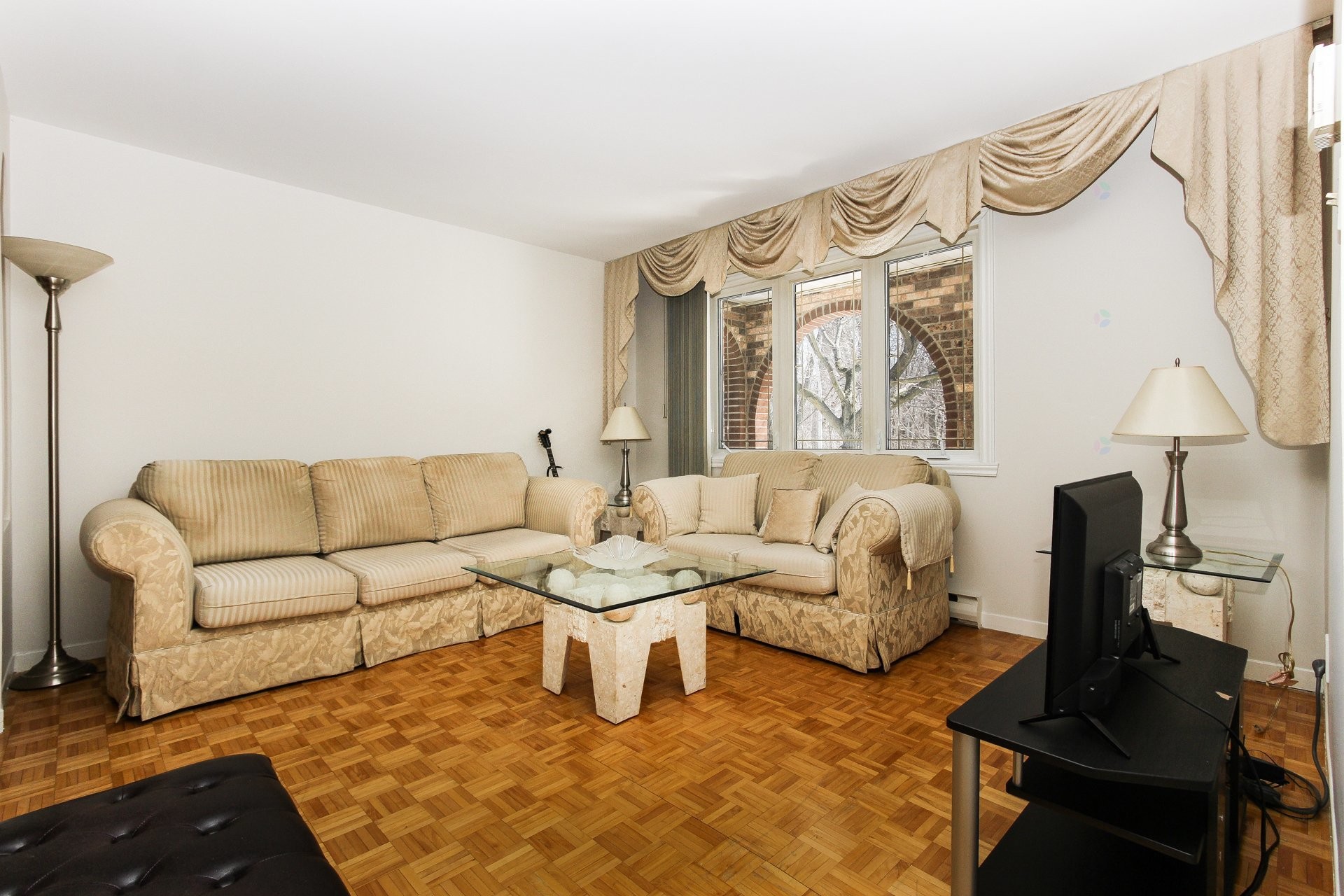 









5103


Rue Campbell

,
Laval (Chomedey),




QC
H7W4Y5

