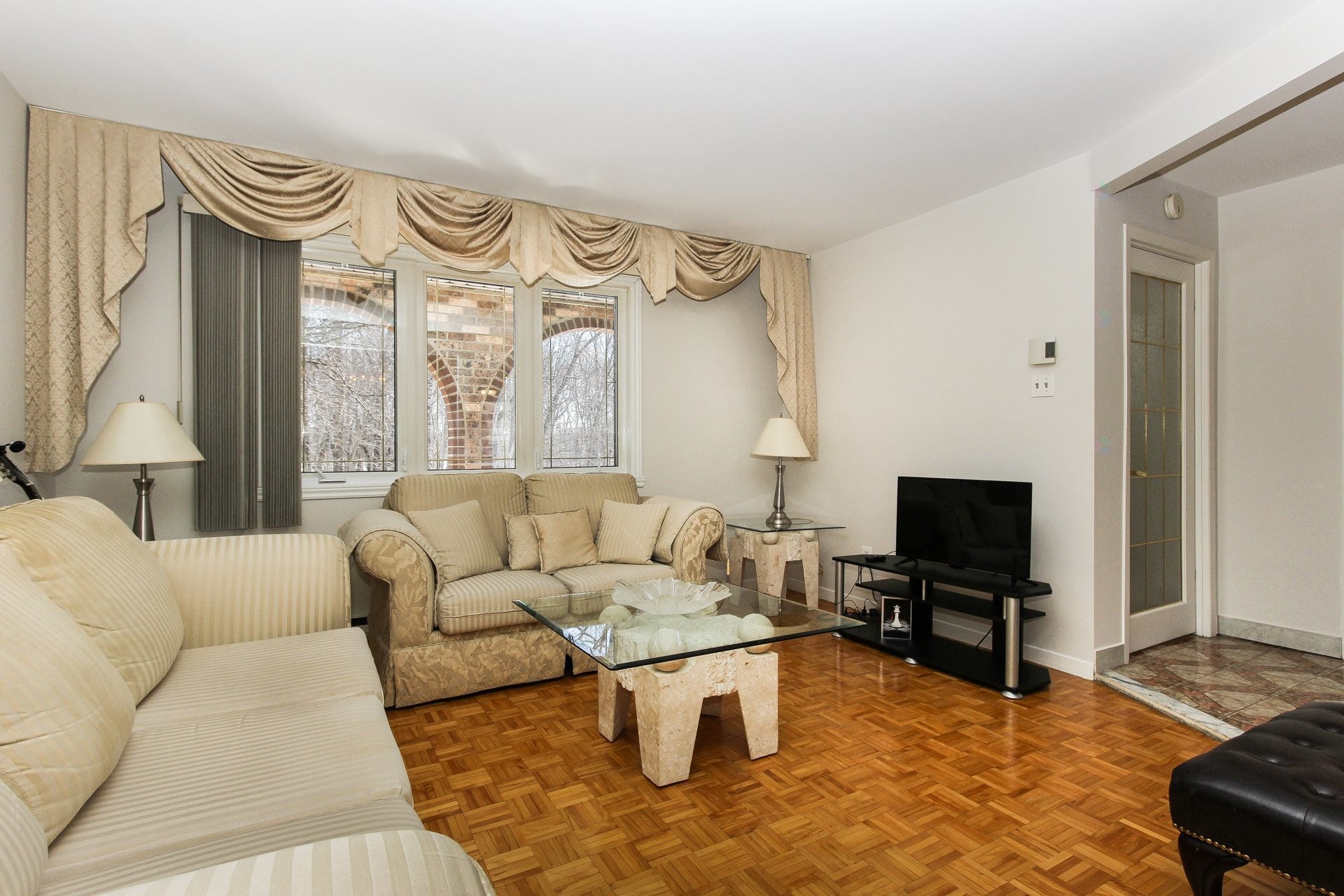 









5103


Rue Campbell

,
Laval (Chomedey),




QC
H7W4Y5

