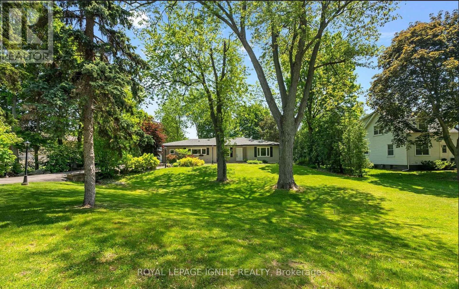 












930 OLD DERRY ROAD

,
Mississauga,




Ontario
L5W1A1

