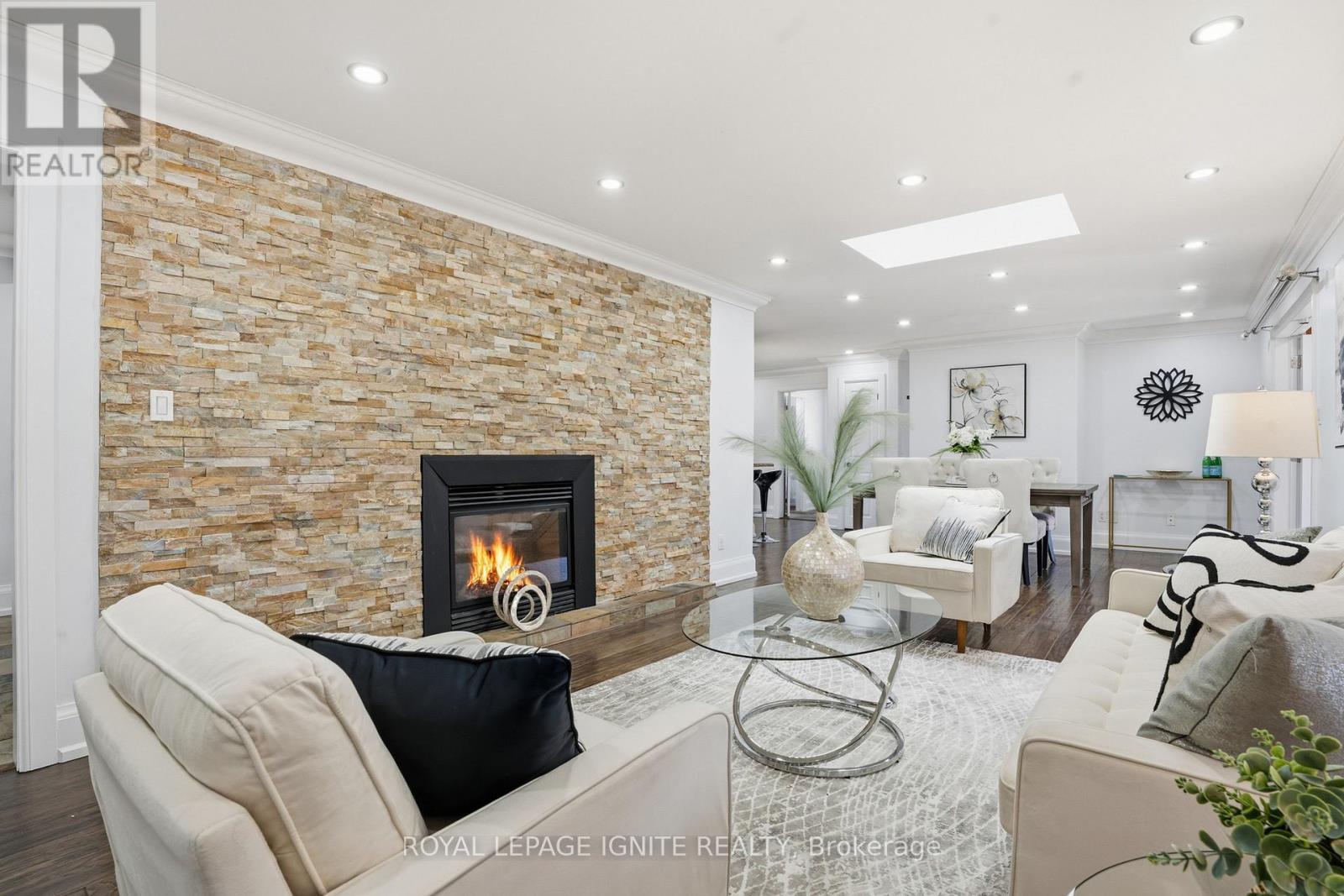 












930 OLD DERRY ROAD

,
Mississauga,




Ontario
L5W1A1

