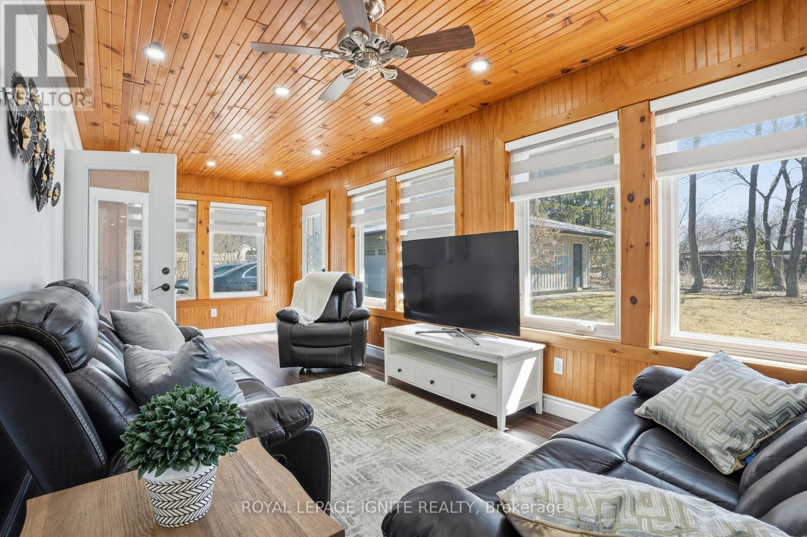 












930 OLD DERRY ROAD

,
Mississauga,




Ontario
L5W1A1


