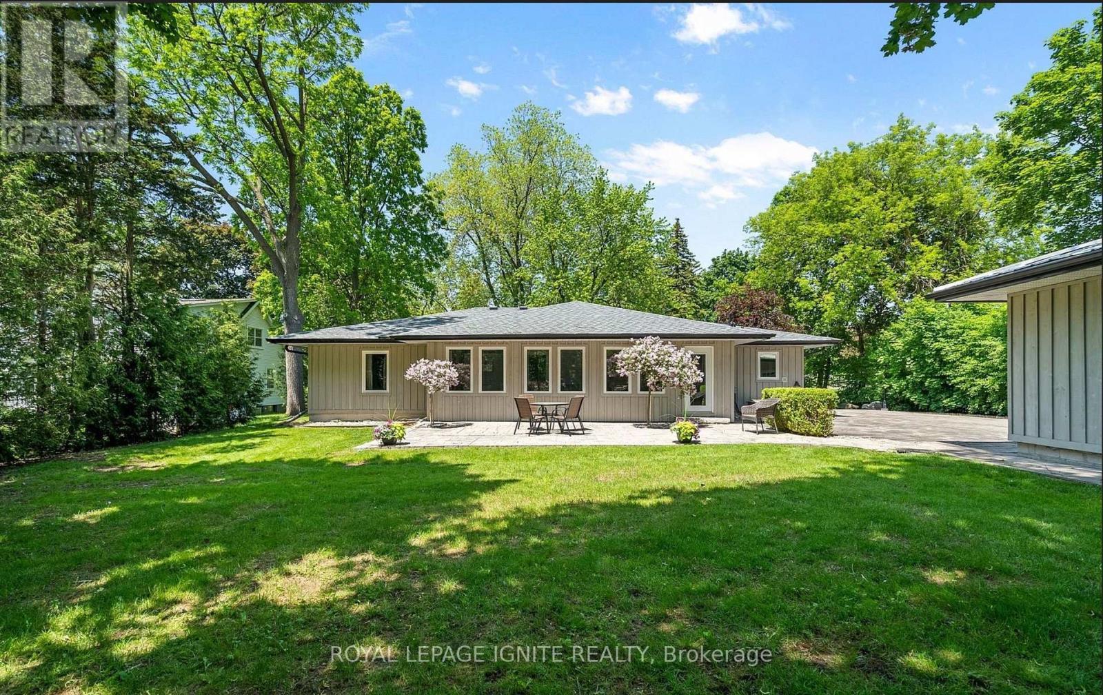 












930 OLD DERRY ROAD

,
Mississauga,




Ontario
L5W1A1

