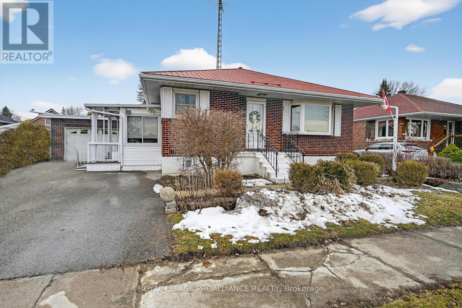 












80 SEVENOAKS AVENUE

,
Brockville,




Ontario
K6V2V4

