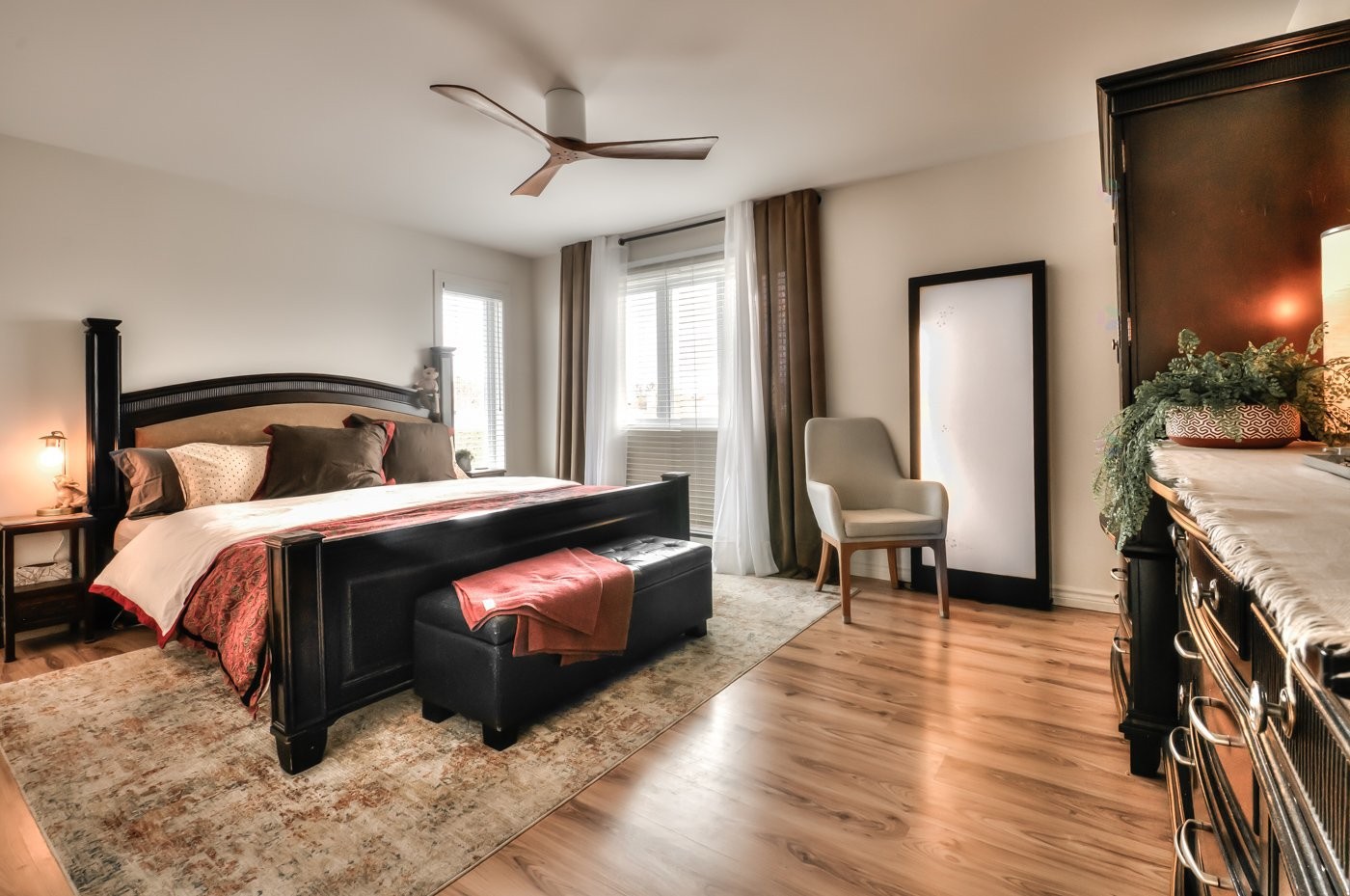 









96


Rue Mansart

,
Saint-Jean-sur-Richelieu,




QC
J2W1L3

