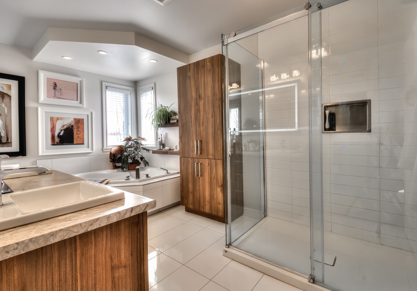 









96


Rue Mansart

,
Saint-Jean-sur-Richelieu,




QC
J2W1L3

