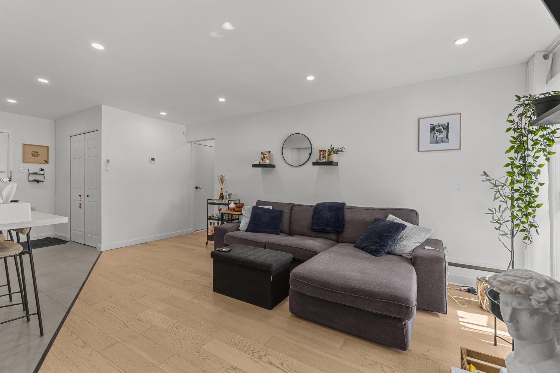 









103


Rue Angora

, 104,
Dollard-des-Ormeaux,




QC
H9B1W6

