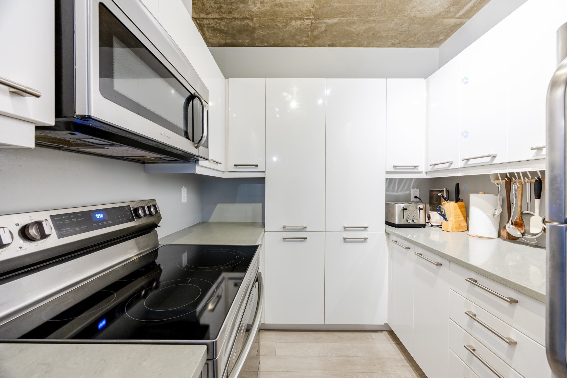 









190


Rue Murray

, 205,
Montréal (Le Sud-Ouest),




QC
H3C2C7


