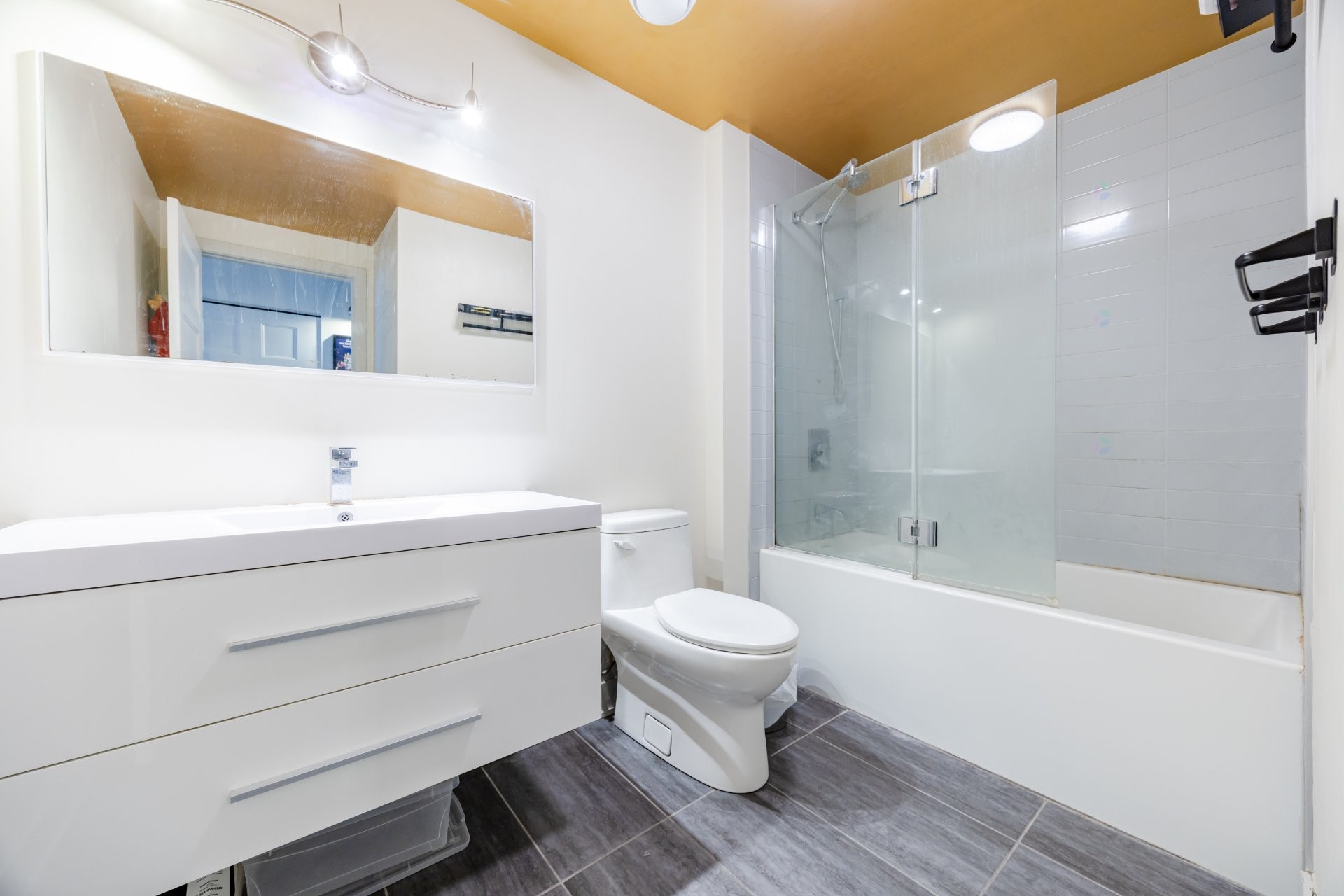 









190


Rue Murray

, 205,
Montréal (Le Sud-Ouest),




QC
H3C2C7

