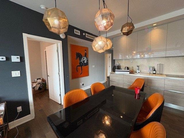 









1310


Boul. René-Lévesque O.

, 2502,
Montréal (Ville-Marie),




QC
H3G0B8

