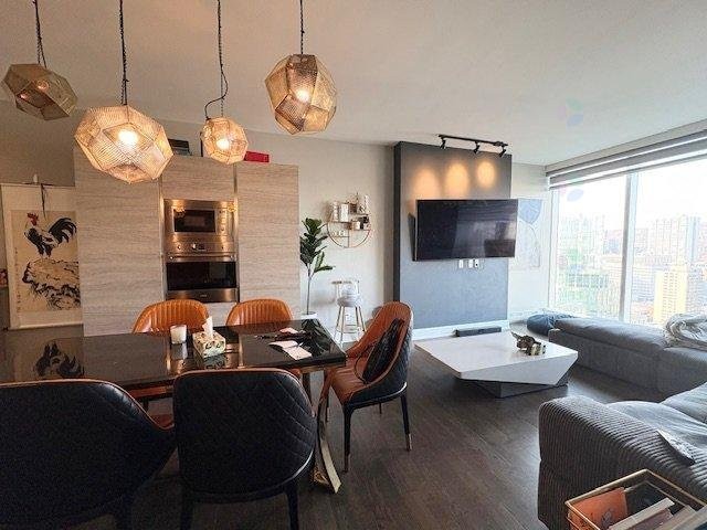 









1310


Boul. René-Lévesque O.

, 2502,
Montréal (Ville-Marie),




QC
H3G0B8

