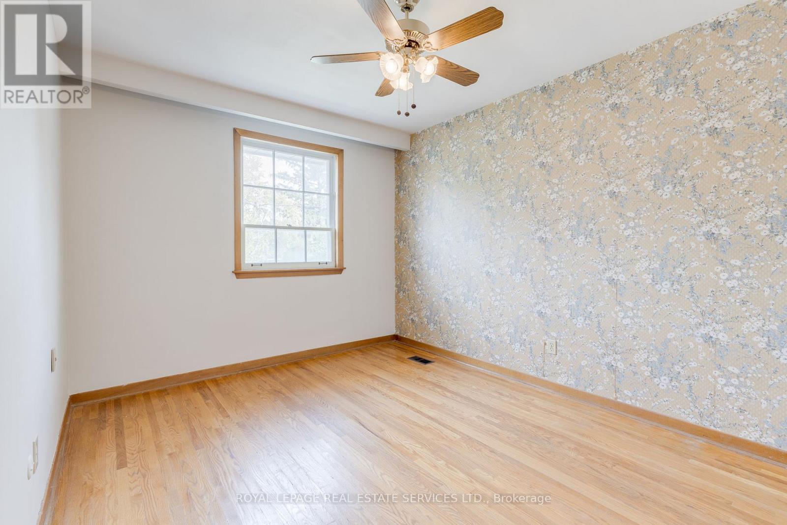 












29 DOVERWOOD COURT

,
Toronto,




Ontario
M2M2G6

